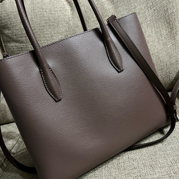 Like new Kate Spade - Picture 3 of 9